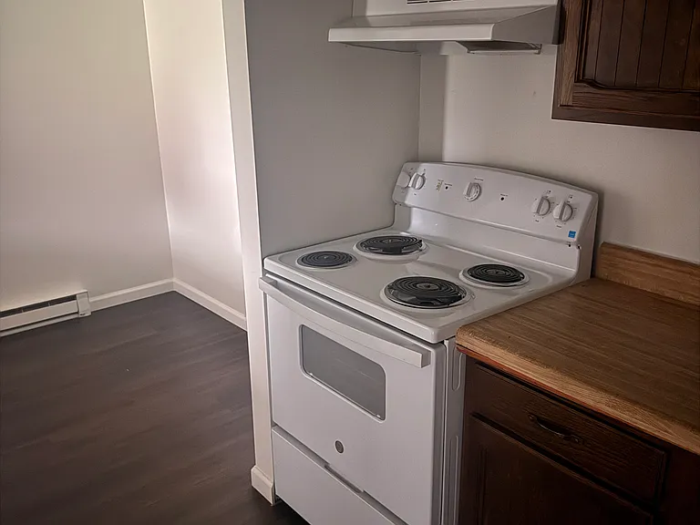 1 Richards Dr #5 — Photo 3