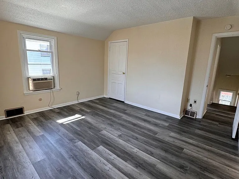 101 Stokes Ave — Photo 12