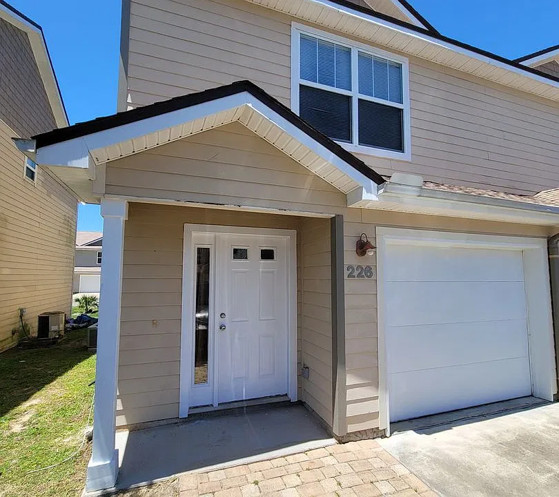 226 Callaway Chase Ln