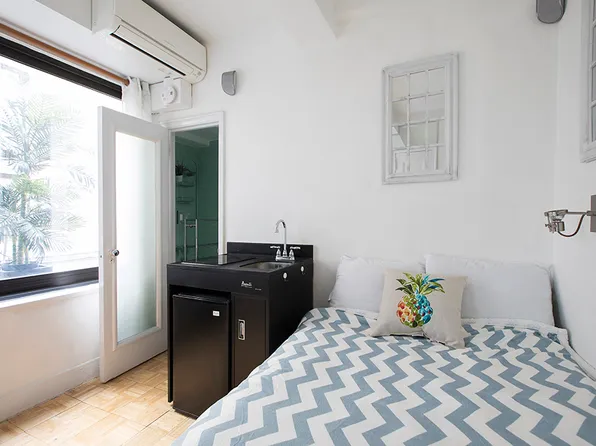 150 West 51st Street image 2 of 9