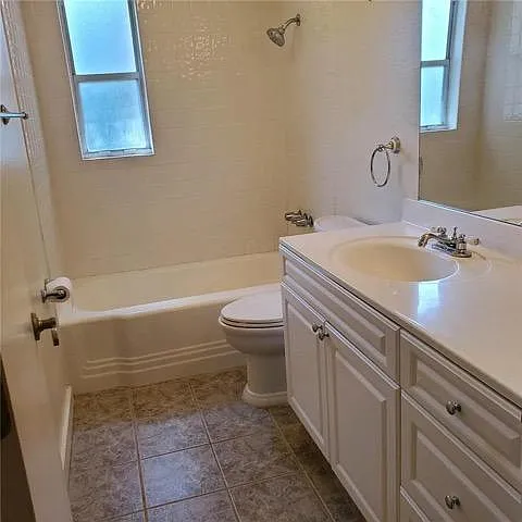 3620 S Hesperides St — Photo 7