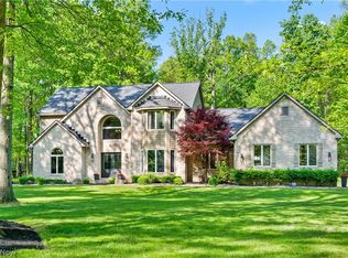 5130 Hecker Dr, Brecksville, OH 44141