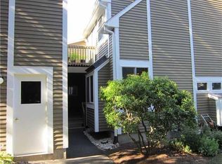 126 Hopmeadow St APT 7H, Weatogue, CT 06089