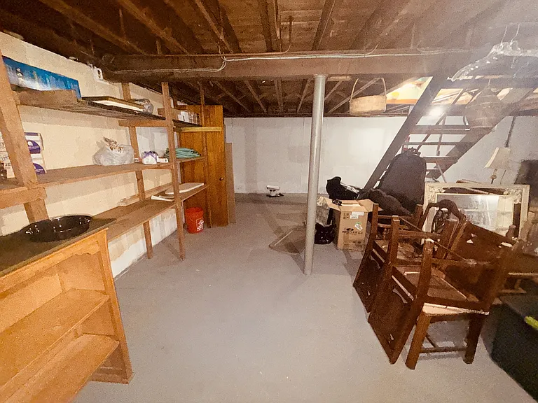 25 1/2 Thurston Ave #B — Photo 25