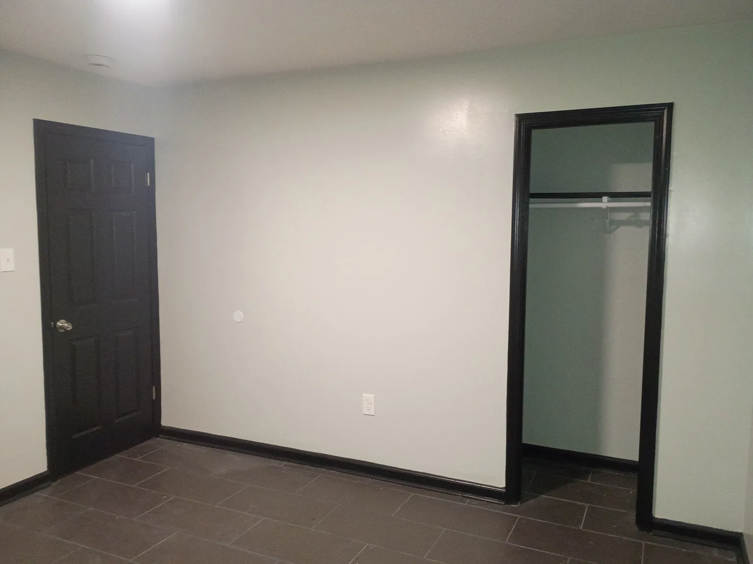 3 bed, $1,350 — Photo 4
