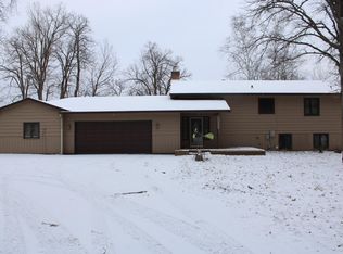1944 Island View Dr NE, Bemidji, MN 56601