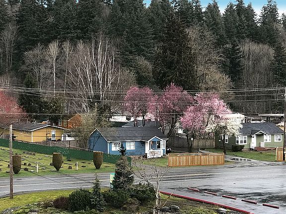 2nd image of 5819 127th Avenue Ct E