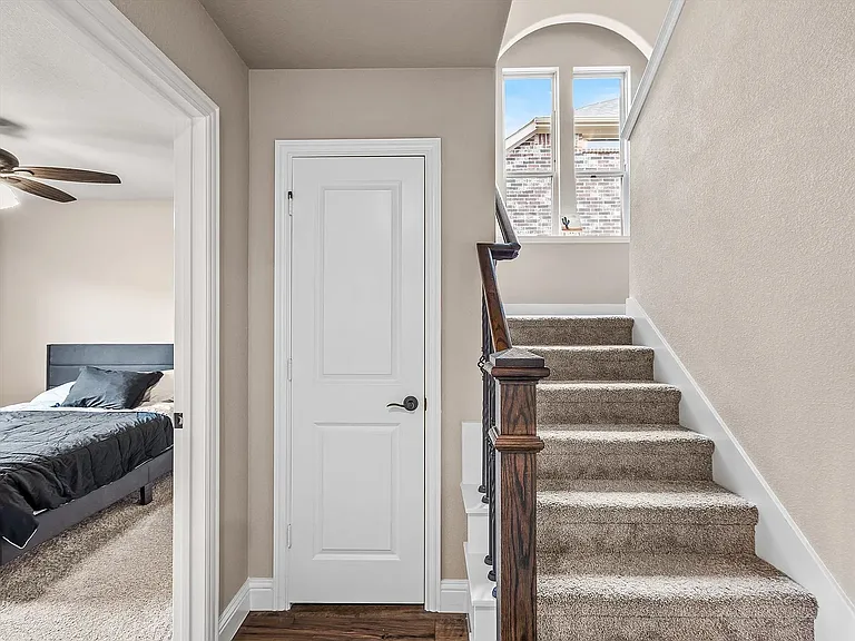 905 Sedona St — Photo 11