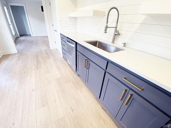 5th image of 710 Park Blvd APT 6