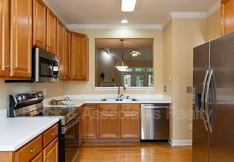 2007 White Pond Ct — Photo 4