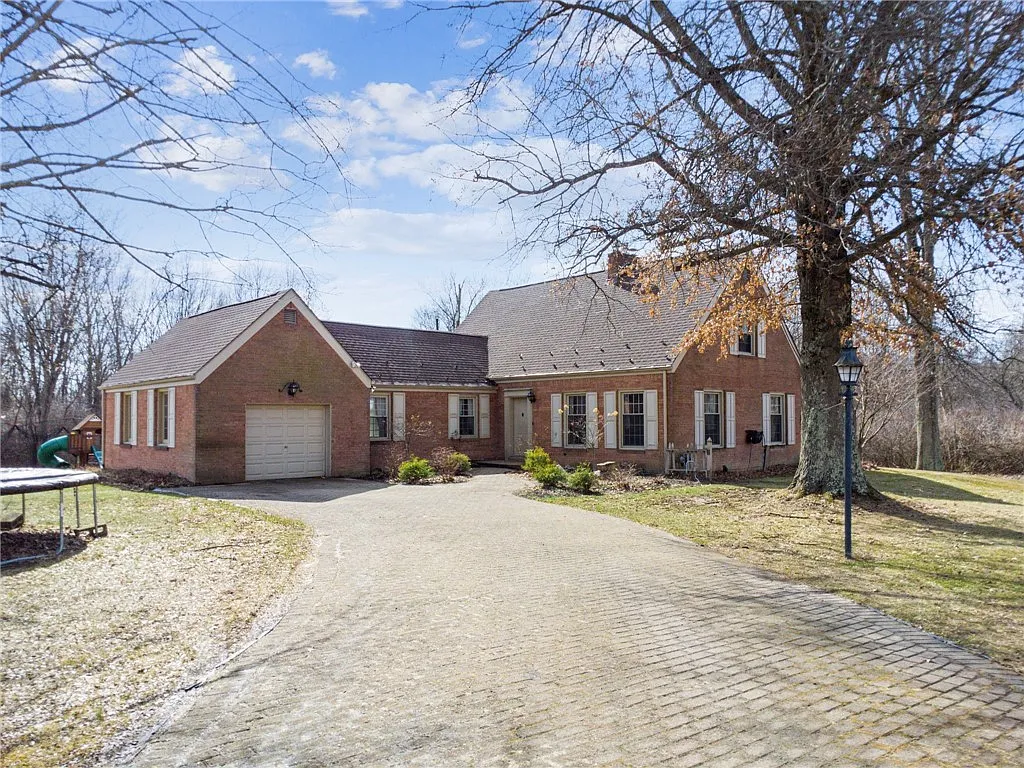 1200 Williams Dr photo 1
