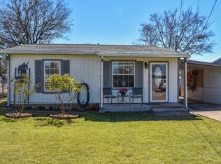 1105 Bee St, Brady, TX 76825