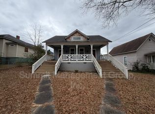 8 N Broad St, Covington, GA 30014