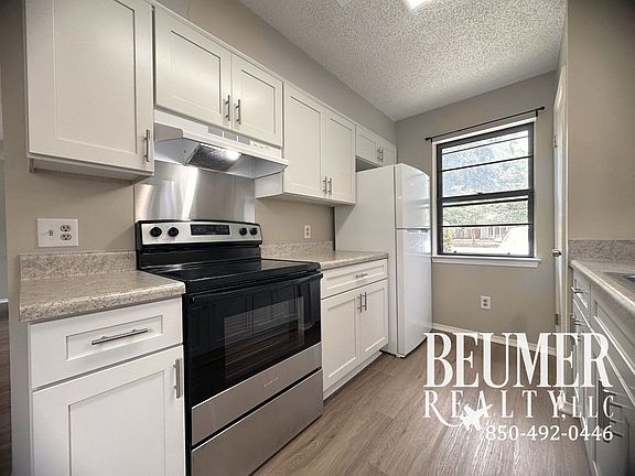 5th image of 4234 Baywoods Dr