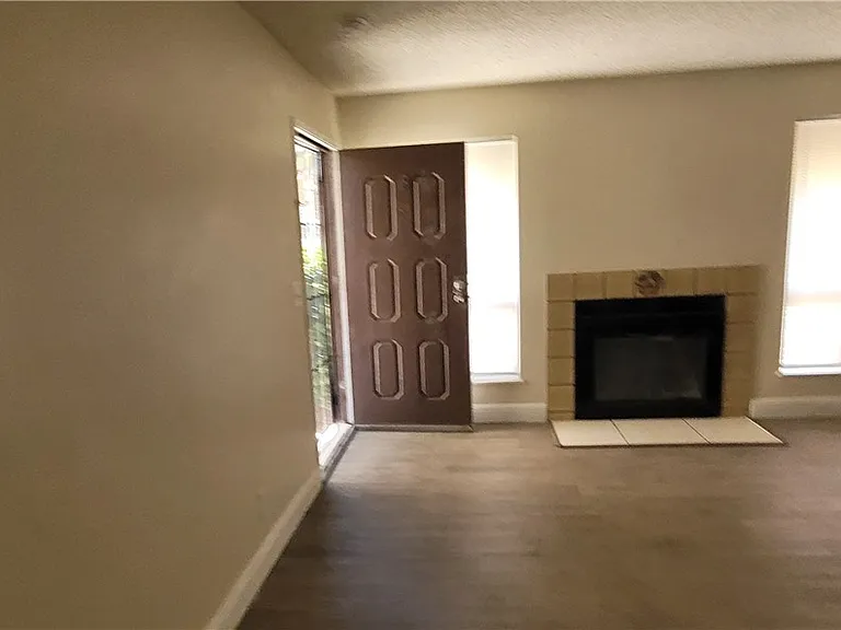 4941 Newport Cove Dr #B — Photo 10