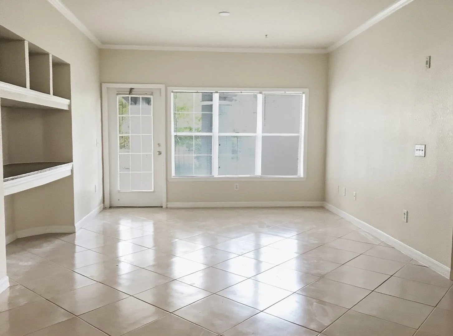 Upgraded 2/2 Condominium in Millenia at Mosaic — Photo 3