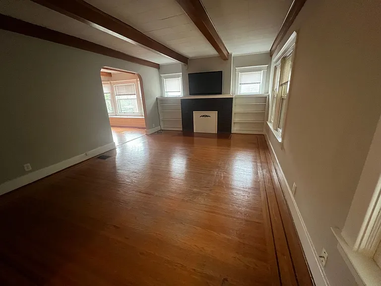 1229 Eastern Pkwy — Photo 18