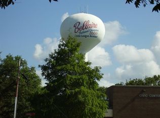 5101 Chestnut St, Bellaire, TX 77401