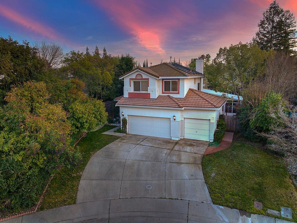 1st image of 214 Red Leaf Ct