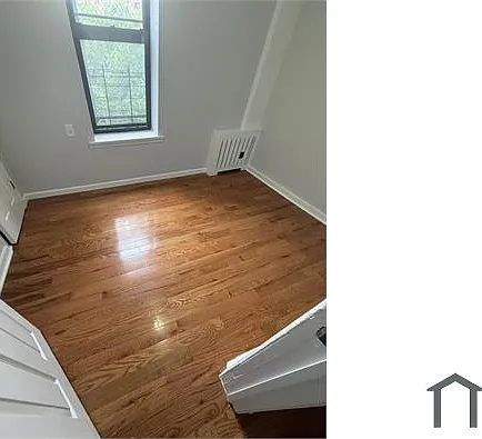 2076 Daly Ave #1L — Photo 2