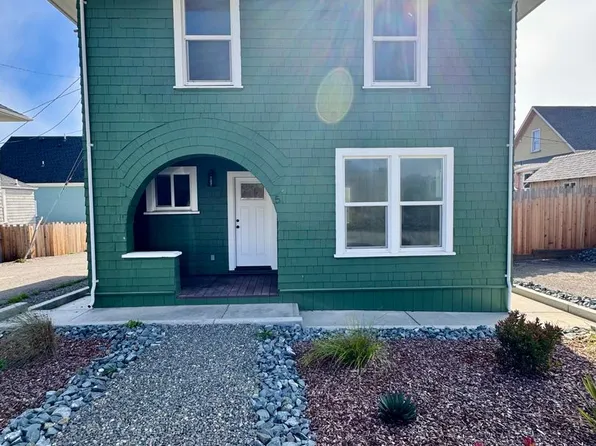 5 Rideout St, Samoa, CA 95564