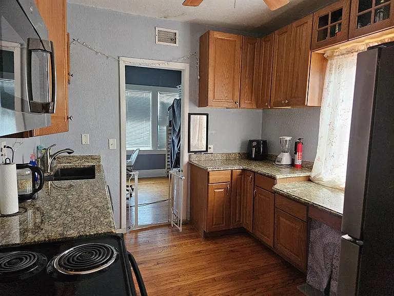 401 Niblick Way #5 — Photo 4
