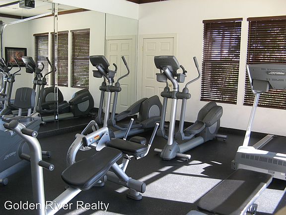 5th image of 251 S Green Valley Pkwy Unit 1312
