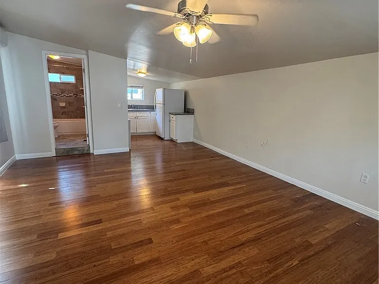 3034 E Del Mar Blvd — Photo 1