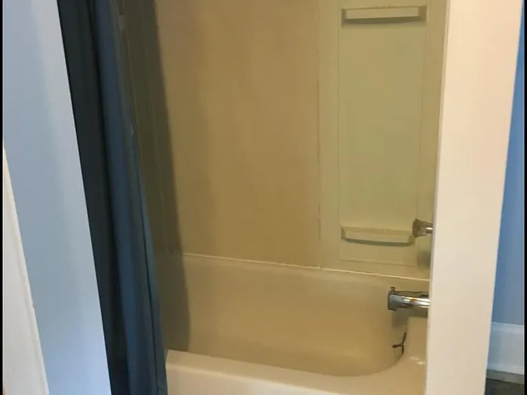182 Miami Ave — Photo 9