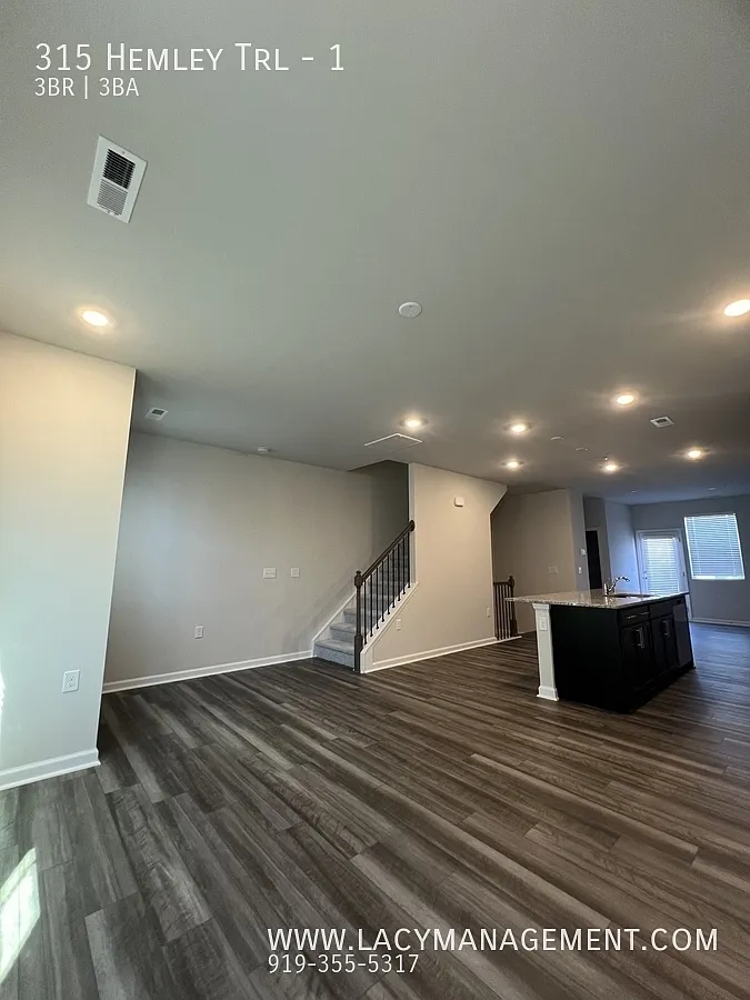 Building Photo - 315 Hemley Trl #1
