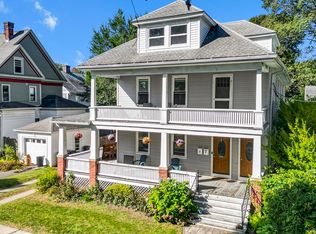 9-11 Arlington St, Holyoke, MA 01040