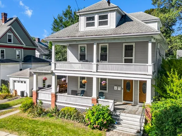 9-11 Arlington St, Holyoke, MA 01040