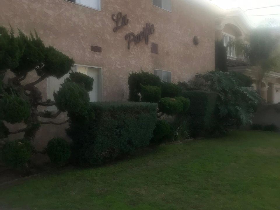 1st image of 2104 Gates Ave APT B