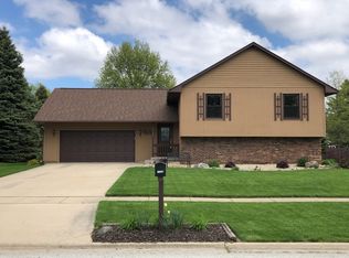 1103 Julia Ln, Plano, IL 60545