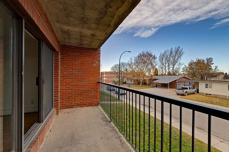 Lethbridge Apartment for rent - 1 Bedroom — photo 8