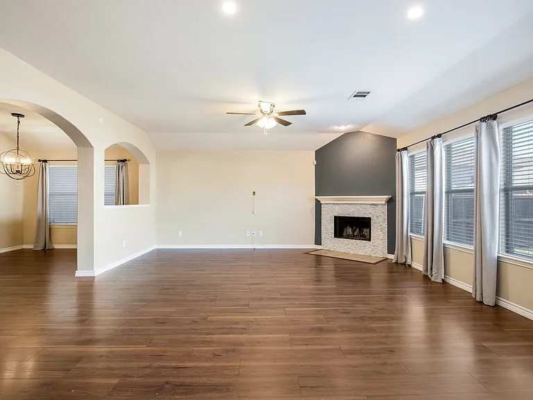14536 Crystal Lake Dr — Photo 7