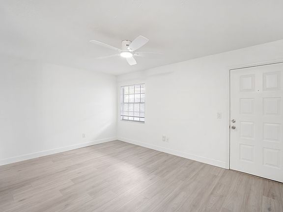 4th image of 4928 W Gandy Blvd #G203