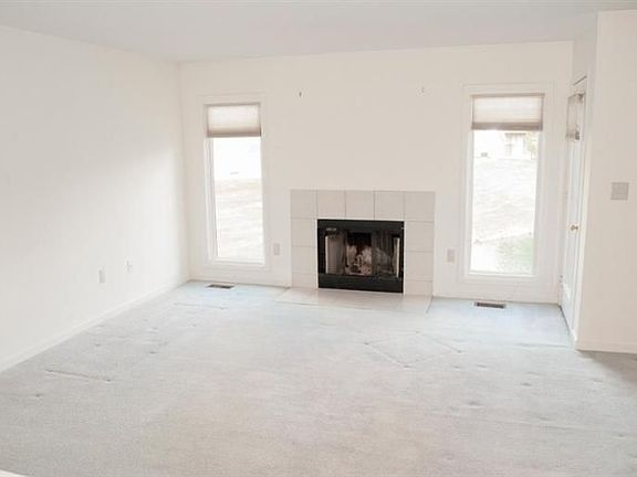 2nd image of 170 Kingsbrook Ave