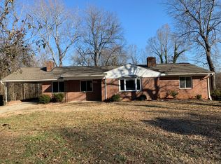 1717 Swing Dr, Winston Salem, NC 27127