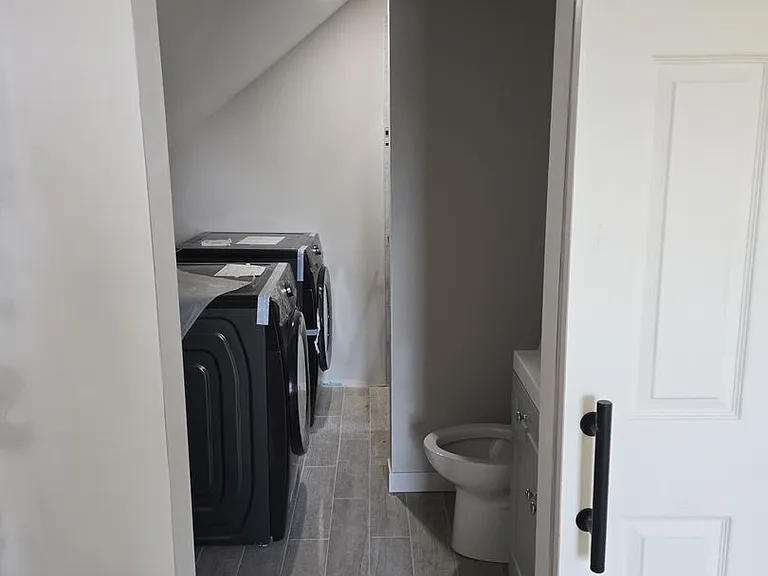 2501 W Cortland St #3 — Photo 9