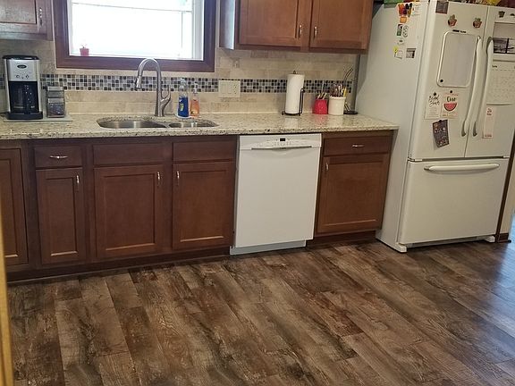 3rd image of 120 Kimber Dr