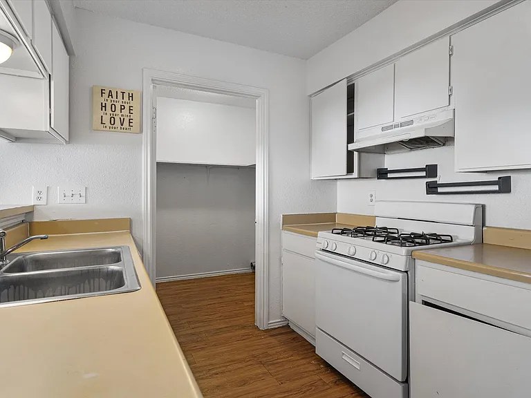 5501 Spring Meadow Rd #B — Photo 12