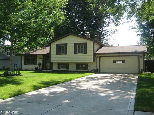 1st image of 9295 Driftwood Dr