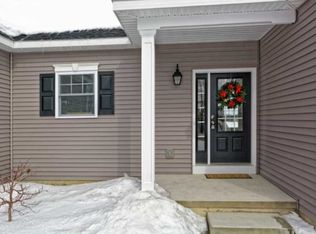 06 Julia Cir, Mechanicville, NY 12118