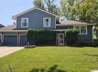 11005 Sahler St, Omaha, NE 68164