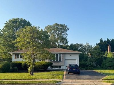 39 Seneca Drive, Commack, NY, 11725