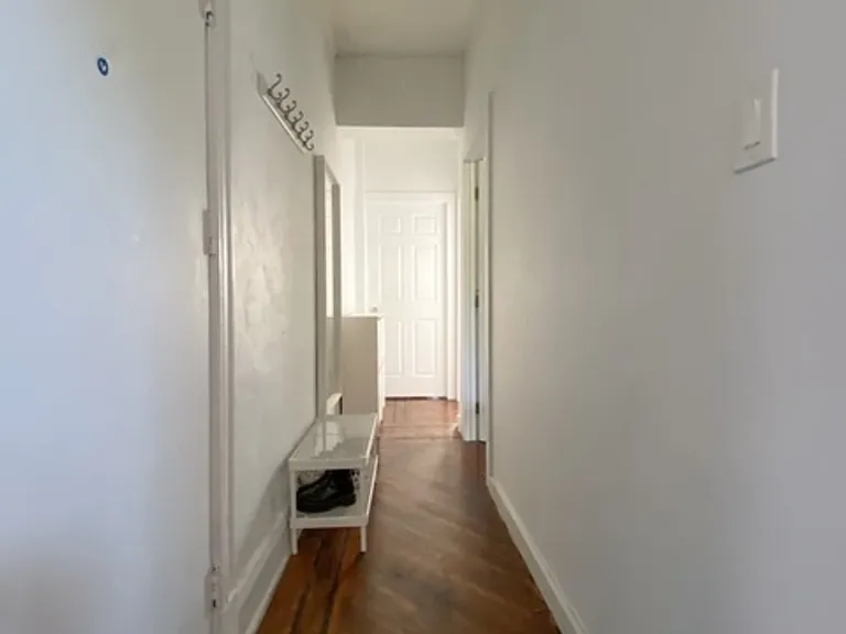 1129 Rogers Ave #9 — Photo 12
