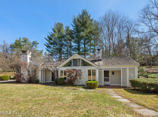 10 Mayfair Ln, Greenwich, CT 06831