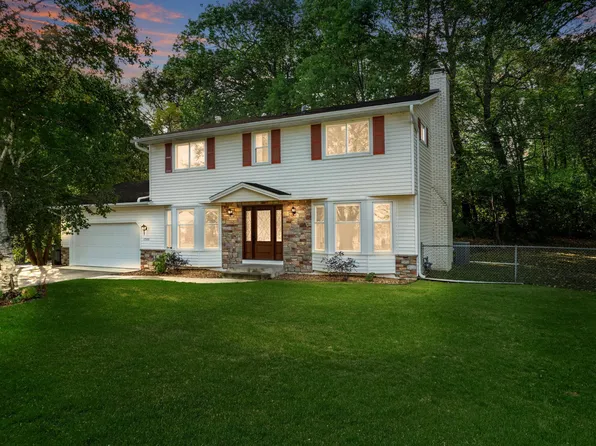 17591 Kilmer Ave, Eden Prairie, MN 55346