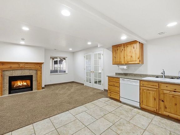 4th image of 525 W 990th St N